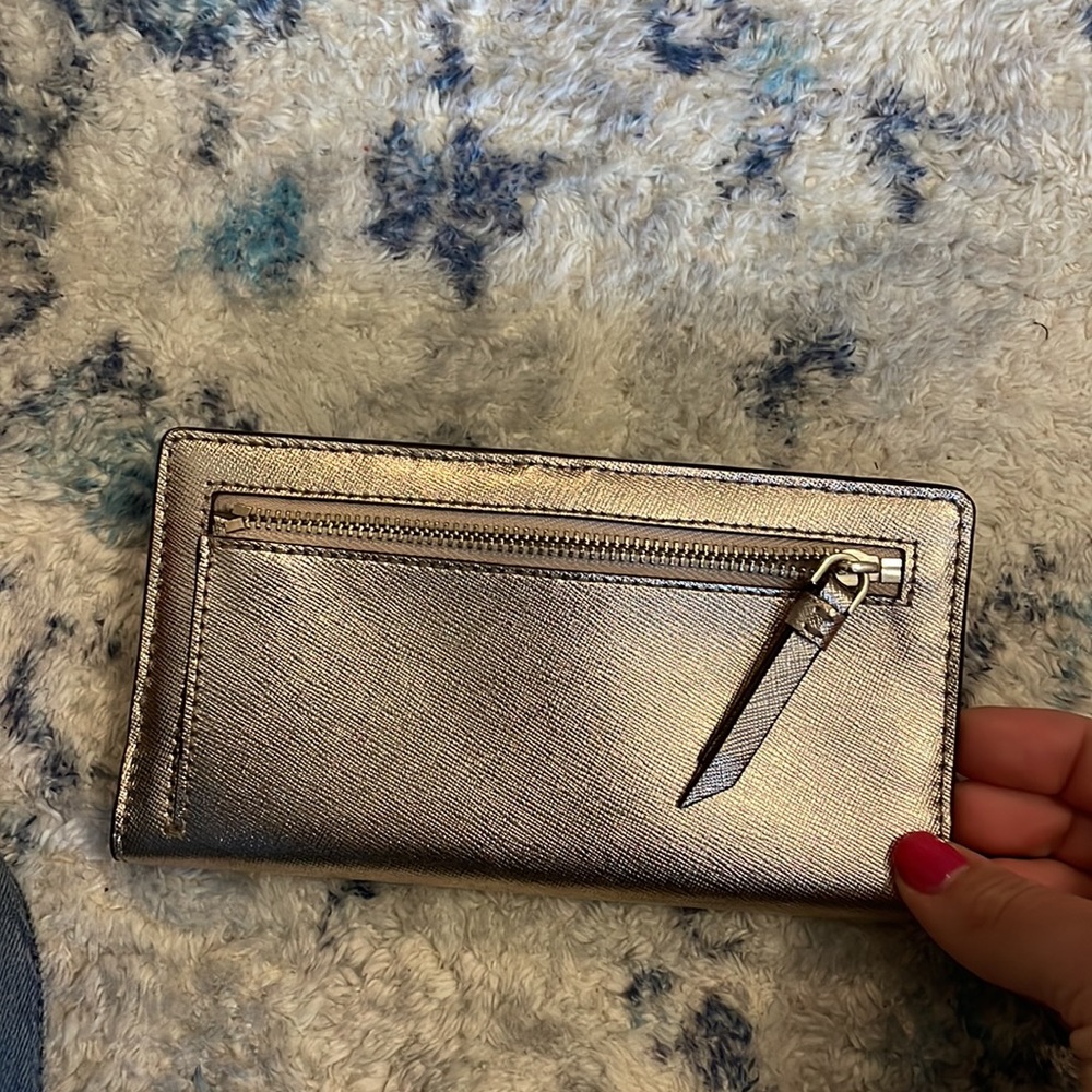 Kate Spade wallet - Picture 4 of 4